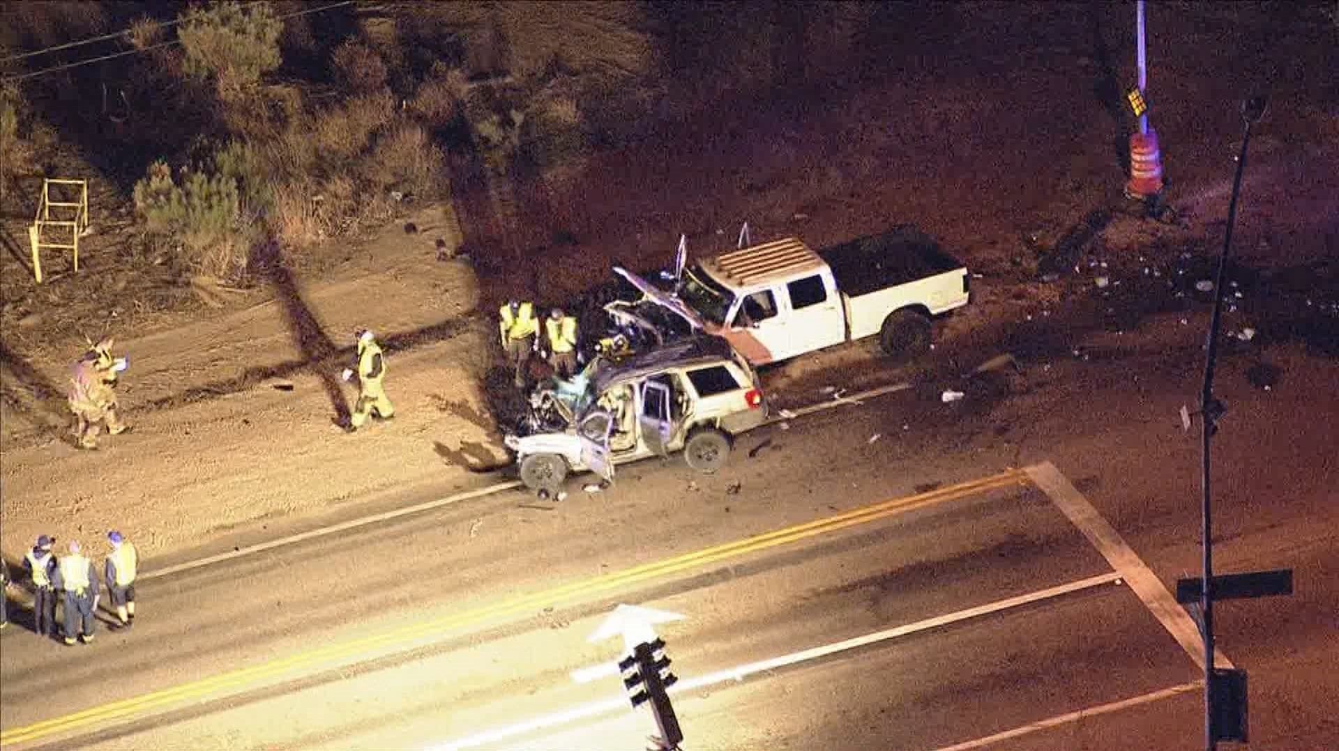 2 children, 3 adults seriously hurt in Queen Creek crash
